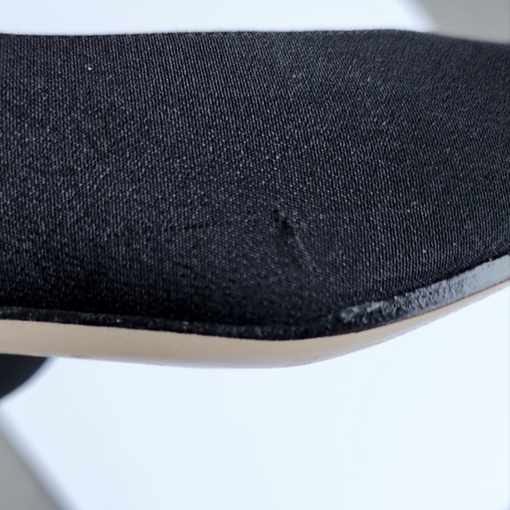 Bandolino Microfiber Pump | Black Women's Size 6.5 M - Picture 9 of 9